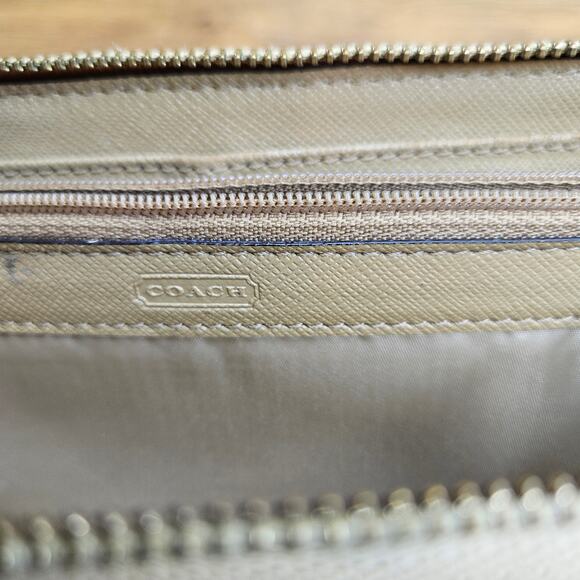 COACH tan wristlet wallet card holder change purse - Picture 7 of 7